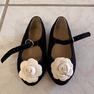 Janie and Jack Black and Cream Dress Shoes with Flower Detail Sz 6